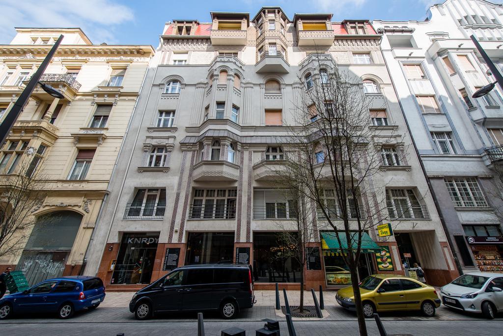 Green Pearl Apartment At St Stephen' S Basilica Budapest Exterior foto
